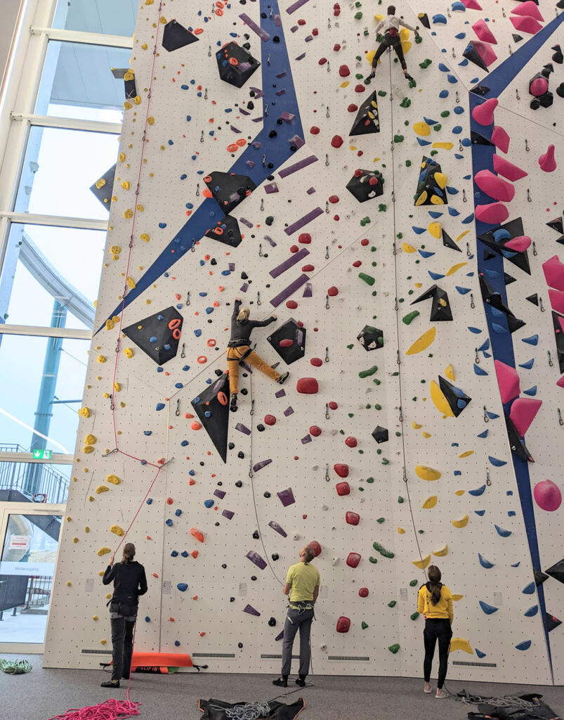 Der Grundkurs 1 in der Kletterhalle Herisau Appenzellerpark